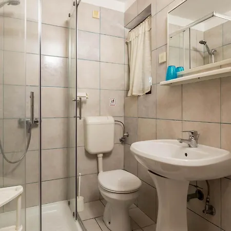 2 Bedroom Gorgeous In