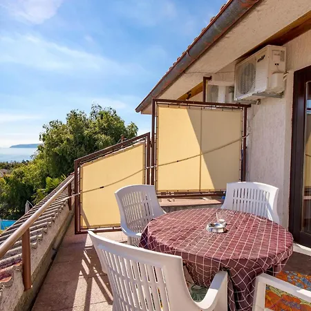 2 Bedroom Gorgeous In Apartamento *