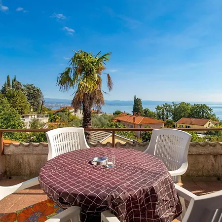 2 Bedroom Gorgeous In *