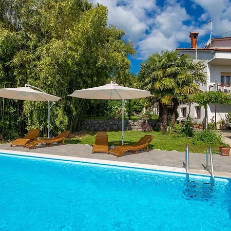 2 Bedroom Gorgeous In