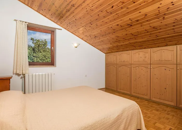 2 Bedroom Gorgeous In Apartmán Lovran