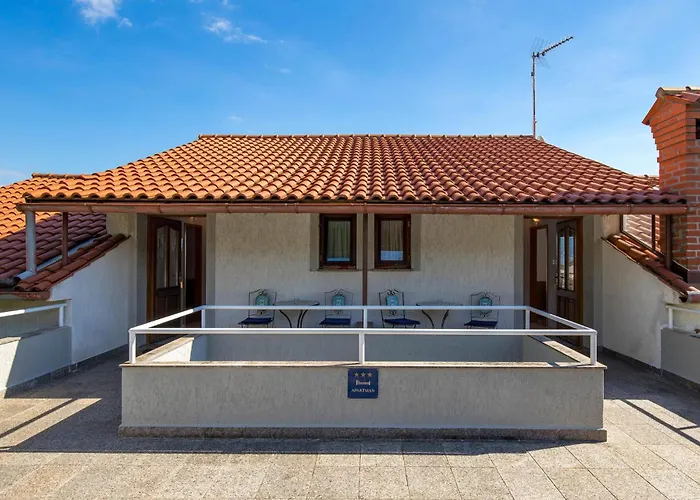 2 Bedroom Gorgeous In Apartmán Lovran